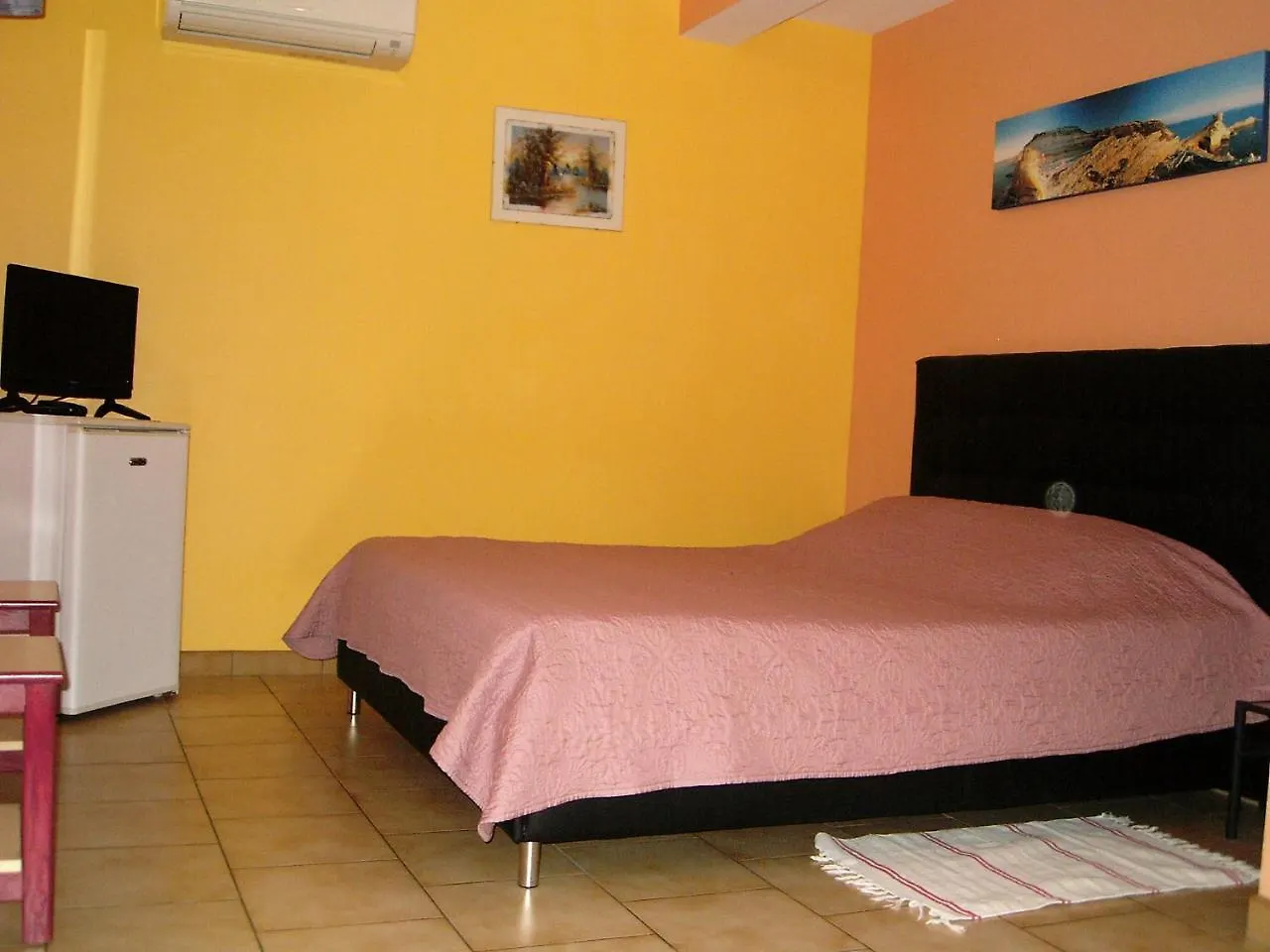 לינה וארוחת בוקר Fréjus Mas Aurelia B&B